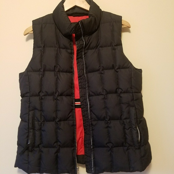 GAP Jackets & Blazers - Gap Black Quilted Down Puffer Vest